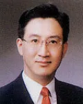 판사, (전직)검사, (전직)변호사인 서창원의 대표 이미지