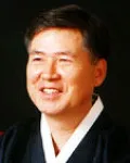 시조시인, 대학교수인 한춘섭의 대표 이미지