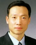 대학교수인 김형일의 대표 이미지
