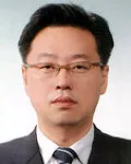 신문인인 박동원의 대표 이미지