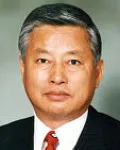 (전직)치과의사인 윤흥렬의 대표 이미지