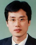 내과의사, 대학교수인 정윤석의 대표 이미지