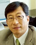 대학교수인 김진욱의 대표 이미지