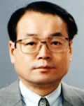 연극평론가, 대학교수인 김문환의 대표 이미지