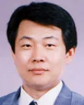 대학교수인 김진욱의 대표 이미지