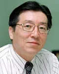 (전직)신문기자인 김성의 대표 이미지