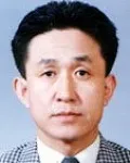 건축가인 박찬일의 대표 이미지