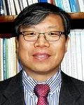 대학교수인 김남조의 대표 이미지