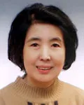 사회기관단체인, (전직)국회의원, (전직)대학교수인 박혜경의 대표 이미지