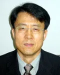 대학교수, (전직)연구학술인인 이윤의 대표 이미지