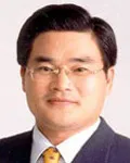 대학교수, 언론인인 김정수의 대표 이미지