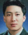 대학교수인 김태일의 대표 이미지