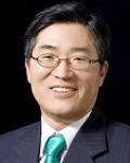 기업인, (전직)정무직공무원, (전직)국회의원인 이진의 대표 이미지
