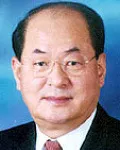 (전직)수필가, (전직)대학학장, (전직)행정공무원인 이상진의 대표 이미지