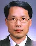 한의사, 대학교수인 김영철의 대표 이미지