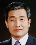 (전직)대학교수인 최홍석의 대표 이미지