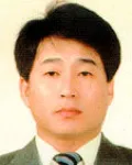 연구인인 김영국의 대표 이미지