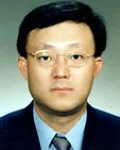 대학교수인 이현우의 대표 이미지