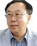 대학교수인 이동수의 대표 이미지