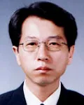 무대미술가, (전직)대학교수인 이종근의 대표 이미지