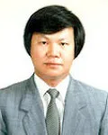 대학교수인 이원희의 대표 이미지
