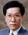 대학교수인 이현우의 대표 이미지
