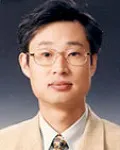 대학교수인 이현우의 대표 이미지
