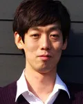 소설가인 강병융의 대표 이미지