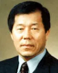 (전직)대학교수, (전직)은행인인 한기철의 대표 이미지
