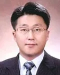 변호사, (전직)판사인 이현의 대표 이미지