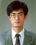 대학교수인 이병준의 대표 이미지
