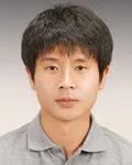 축구감독인 안재석의 대표 이미지