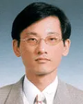 대학교수인 이강의 대표 이미지
