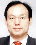신문기자인 김경식의 대표 이미지