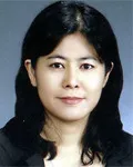 극작가인 고봉황의 대표 이미지
