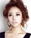 가수인 수현의 대표 이미지
