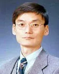 대학교수인 김동환의 대표 이미지