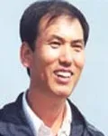 소설가인 홍기의 대표 이미지