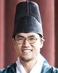 작가인 송용진의 대표 이미지