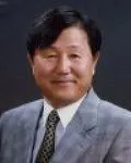 수필가인 신택환의 대표 이미지