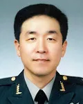 공무원, (전직)군인인 유현국의 대표 이미지