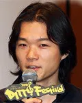 바이올린연주가인 사토 순스케의 대표 이미지