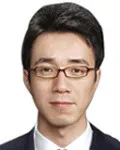 스포츠해설가인 정효웅의 대표 이미지