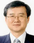 변호사, (전직)정무직공무원, (전직)판사인 장윤기의 대표 이미지