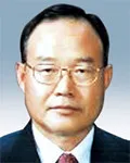 (전직)대학교수, (전직)정무직공무원인 박재윤의 대표 이미지