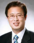 국회의원인 유성엽의 대표 이미지