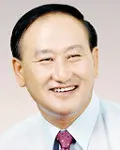 기초단체장인 김충석의 대표 이미지