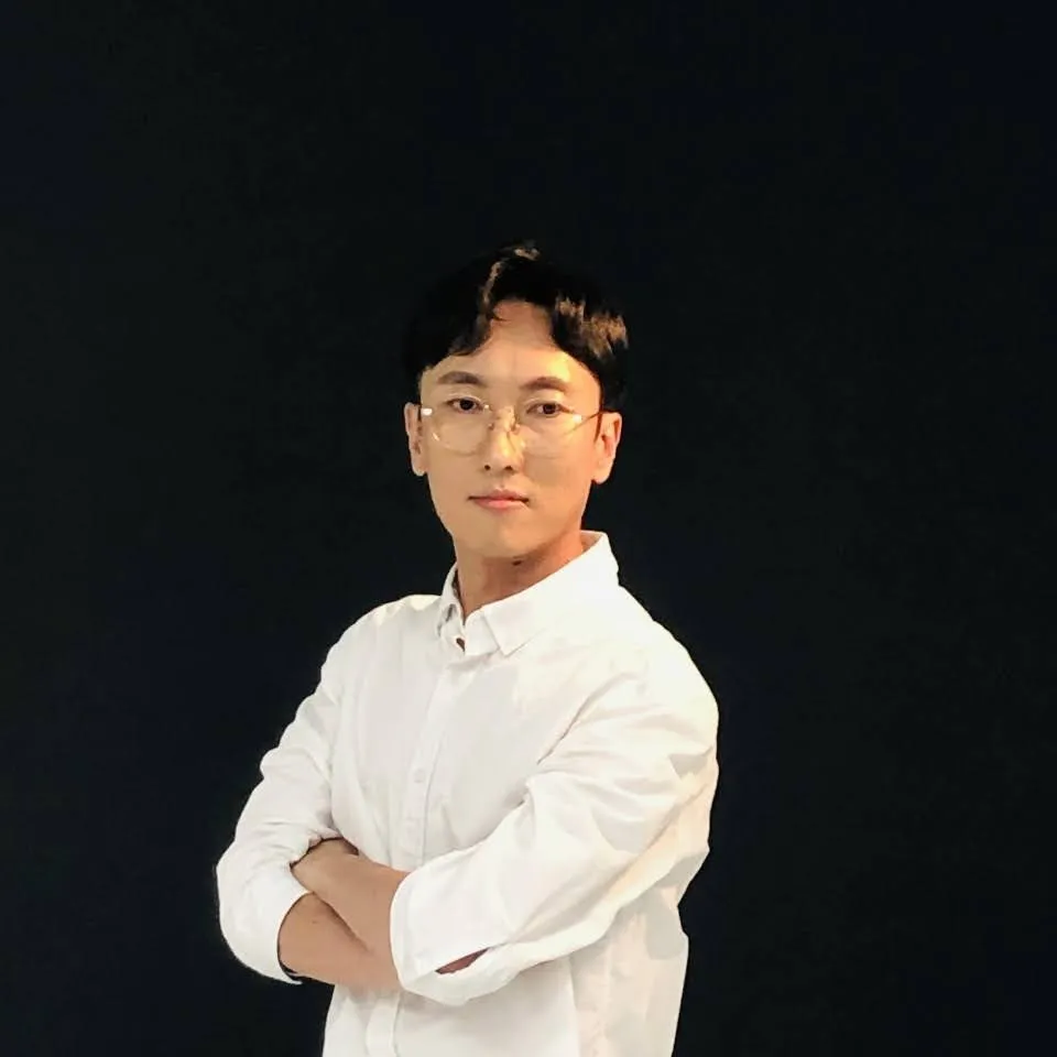 소프트웨어 엔지니어, 작가, 기업인 윤진석의 대표 이미지