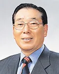 화가, (전직)국회의원인 박권흠의 대표 이미지