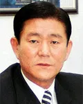 (전직)기초단체장인 윤덕진의 대표 이미지